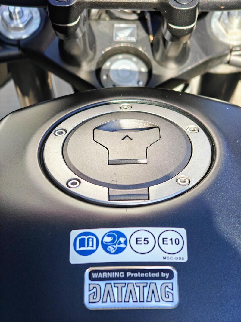 HONDA CB500X