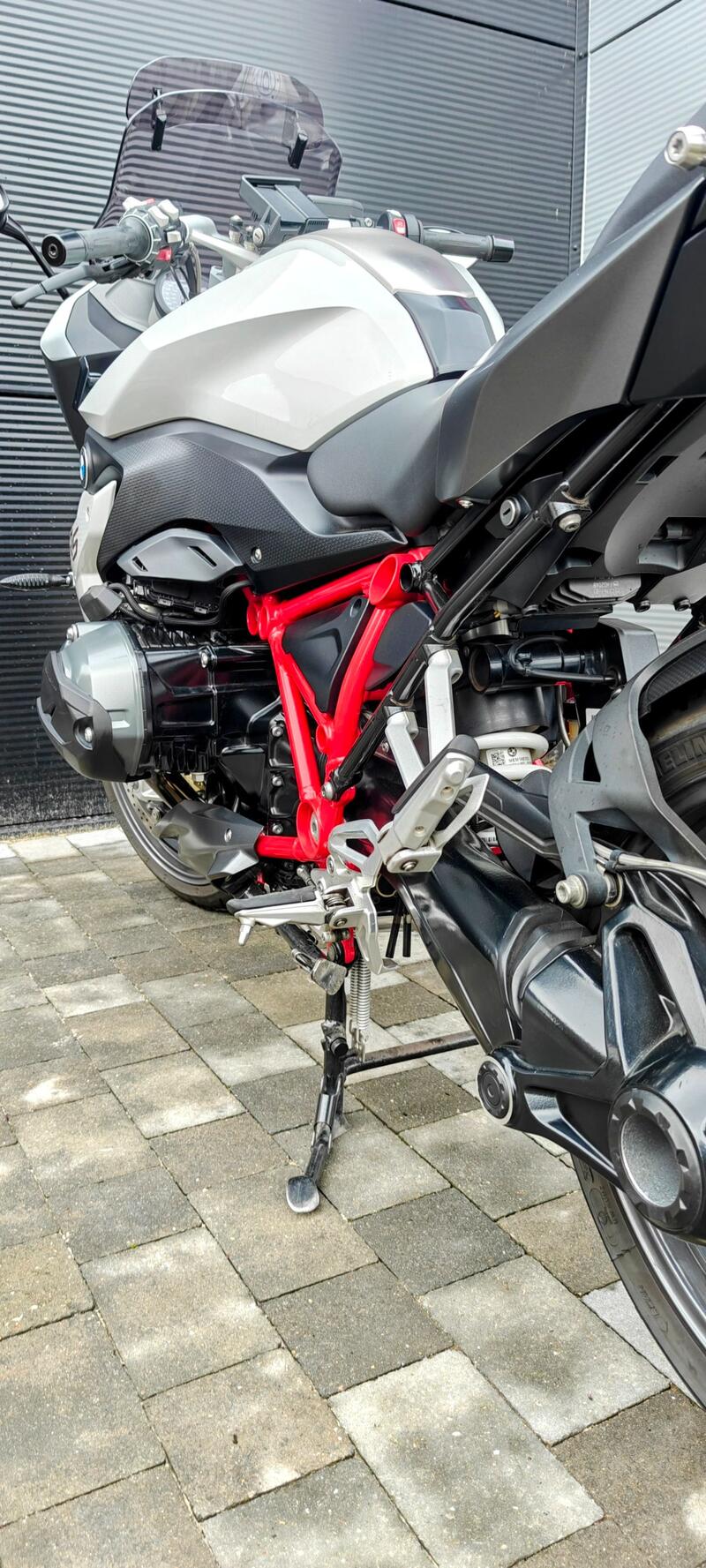 BMW R1200RS