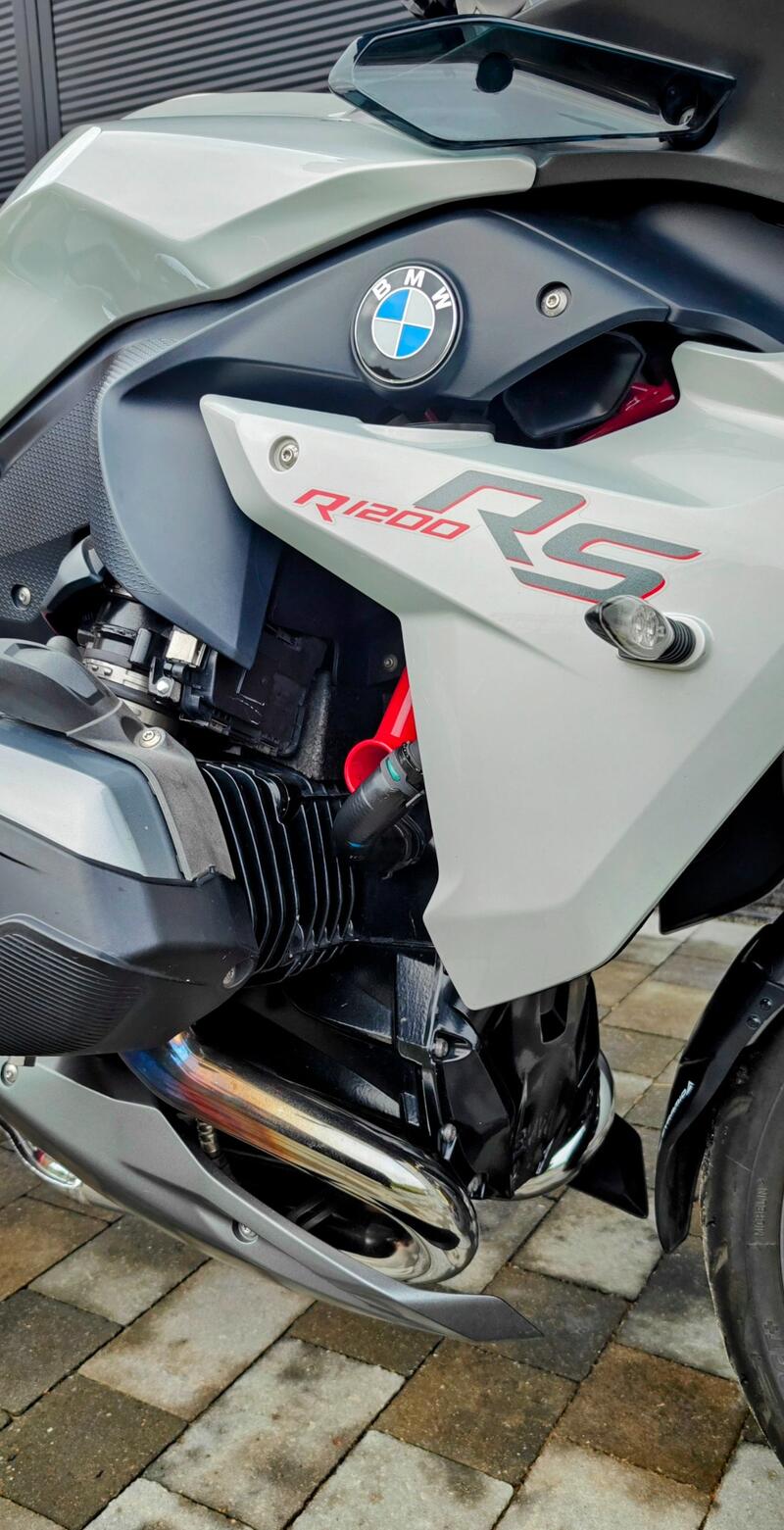 BMW R1200RS