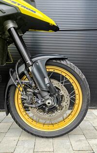 SUZUKI V-STROM 1050