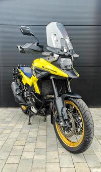 SUZUKI V-STROM 1050