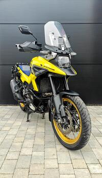 SUZUKI V-STROM 1050