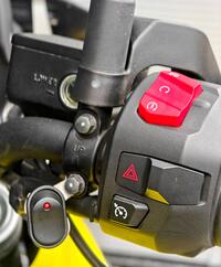 SUZUKI V-STROM 1050