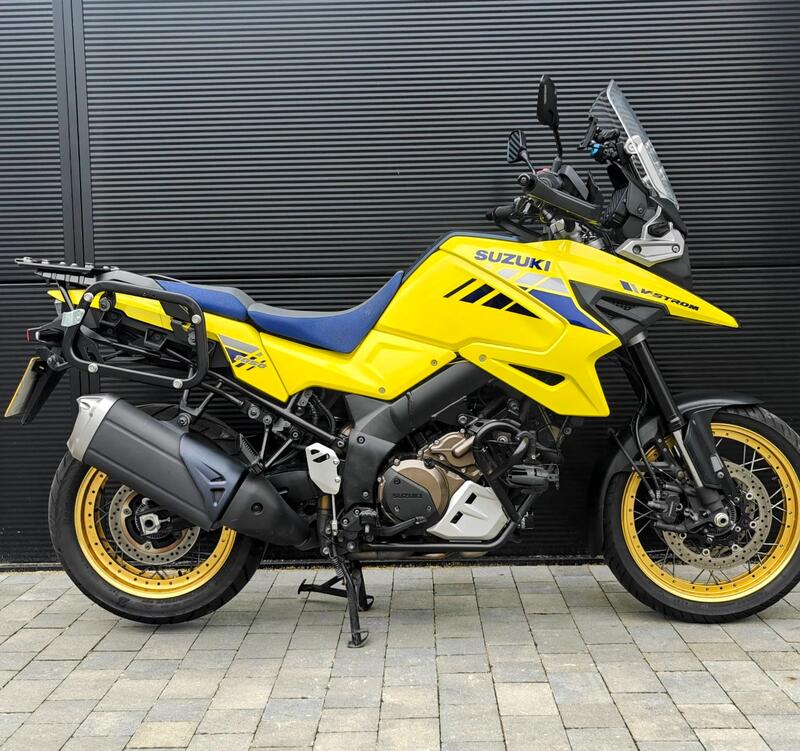 SUZUKI V-STROM 1050