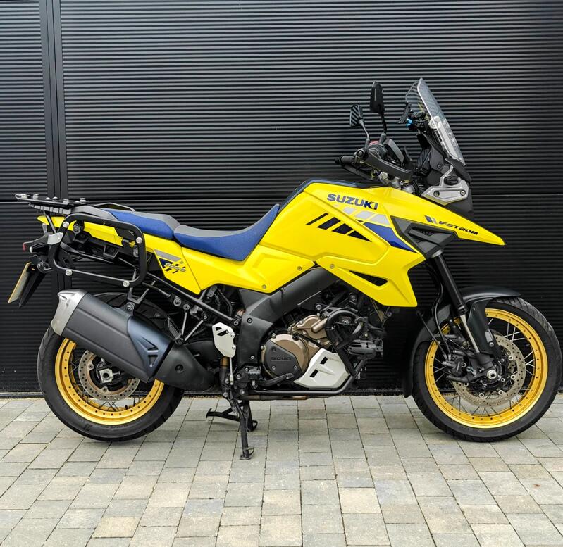 SUZUKI V-STROM 1050