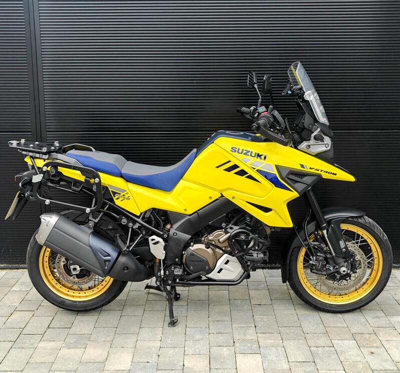 SUZUKI V-STROM 1050