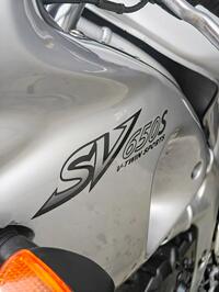 SUZUKI SV650S