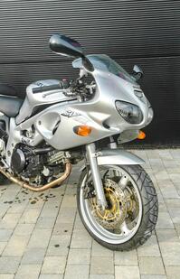 SUZUKI SV650S