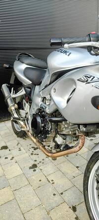 SUZUKI SV650S