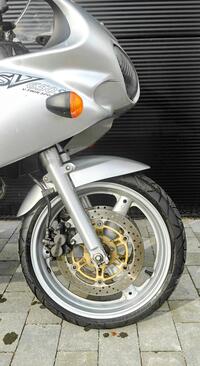 SUZUKI SV650S
