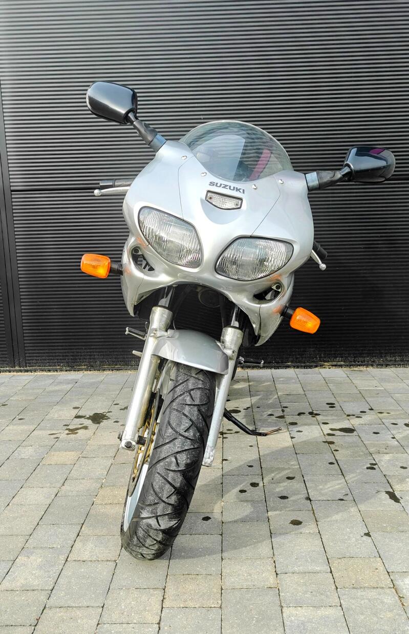 SUZUKI SV650S