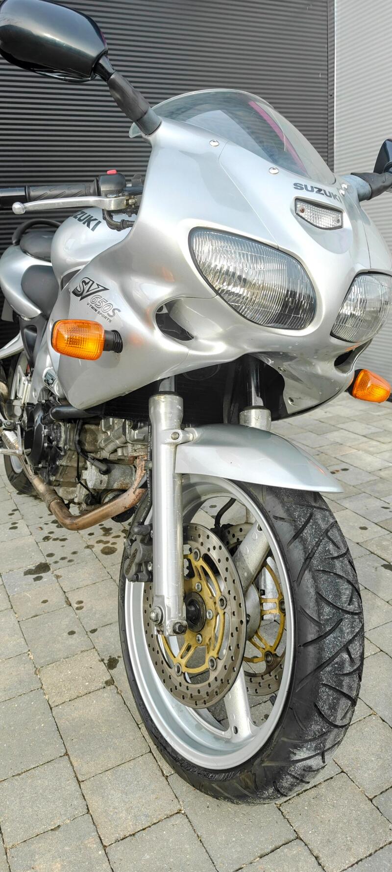 SUZUKI SV650S