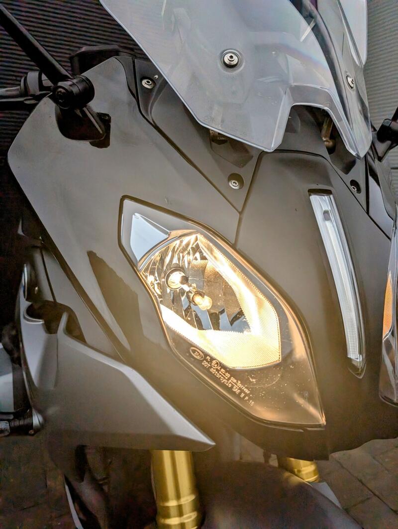 BMW R1200RS