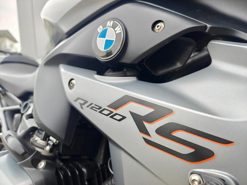 BMW R1200RS