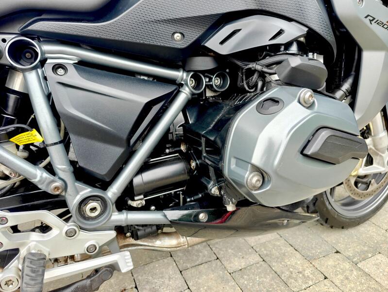 BMW R1200RS