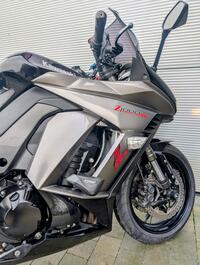 KAWASAKI Z1000