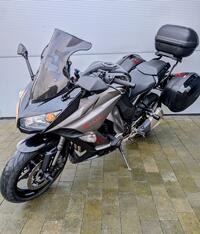 KAWASAKI Z1000