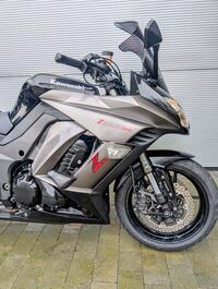 KAWASAKI Z1000