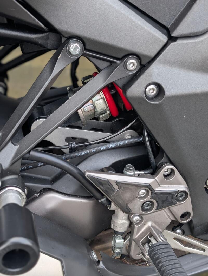 KAWASAKI Z1000