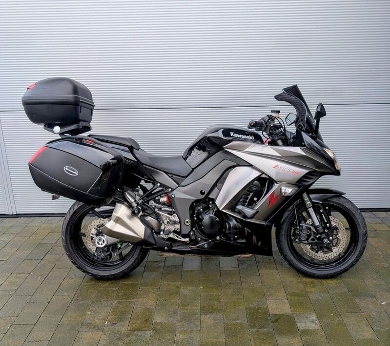 KAWASAKI Z1000