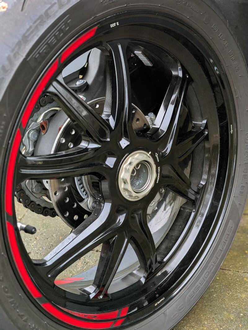 MV AGUSTA BRUTALE