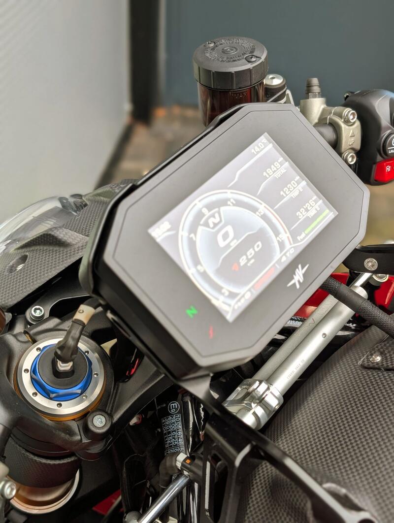 MV AGUSTA BRUTALE