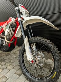 BETA RR