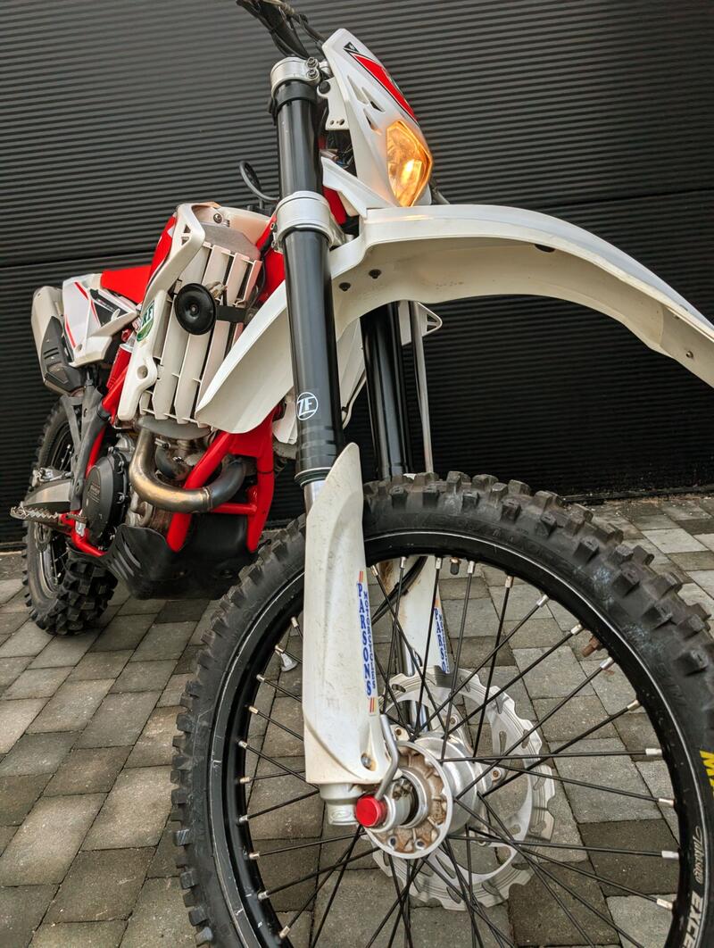 BETA RR