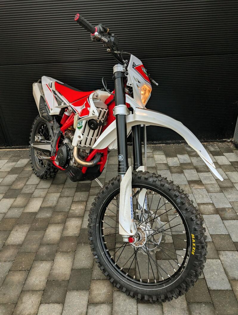 BETA RR