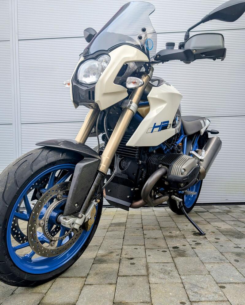 BMW HP2