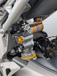 TRIUMPH SPEED TRIPLE 1050