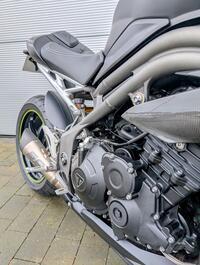 TRIUMPH SPEED TRIPLE 1050