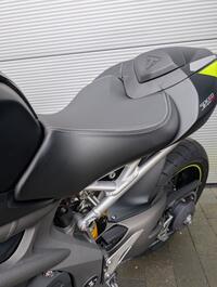 TRIUMPH SPEED TRIPLE 1050