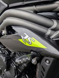 TRIUMPH SPEED TRIPLE 1050