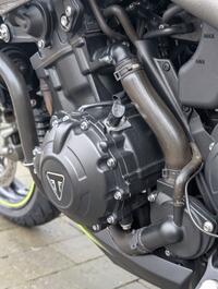 TRIUMPH SPEED TRIPLE 1050