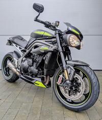 TRIUMPH SPEED TRIPLE 1050