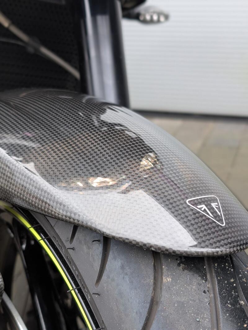 TRIUMPH SPEED TRIPLE 1050