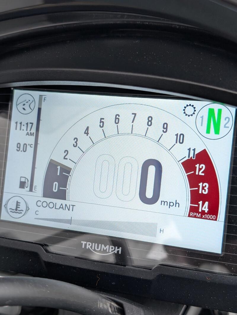 TRIUMPH SPEED TRIPLE 1050