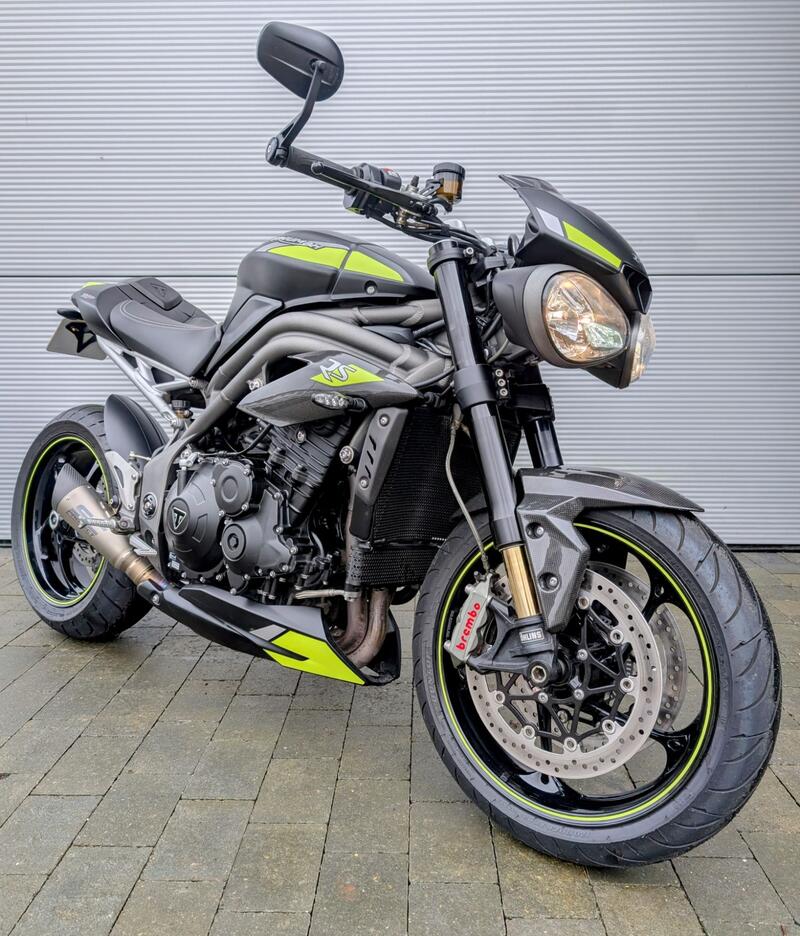 TRIUMPH SPEED TRIPLE 1050