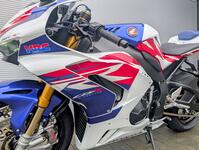 HONDA CBR1000RR Fireblade