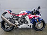 HONDA CBR1000RR Fireblade