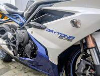 TRIUMPH DAYTONA 675