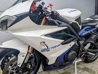 TRIUMPH DAYTONA 675