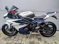 TRIUMPH DAYTONA 675