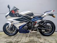 TRIUMPH DAYTONA 675