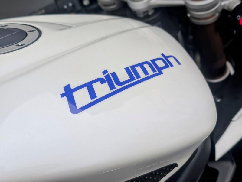 TRIUMPH DAYTONA 675