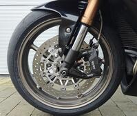 TRIUMPH DAYTONA 675