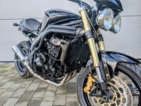 TRIUMPH SPEED TRIPLE 1050