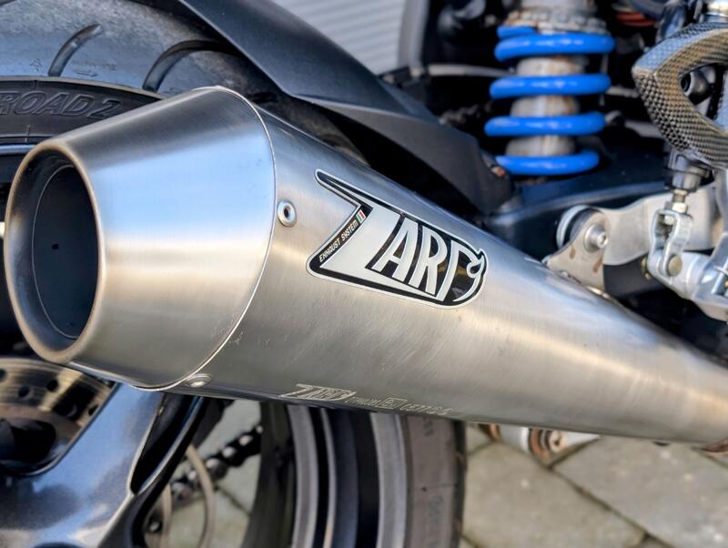 TRIUMPH SPEED TRIPLE 1050