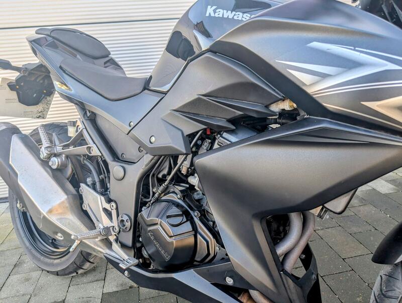 KAWASAKI Z300
